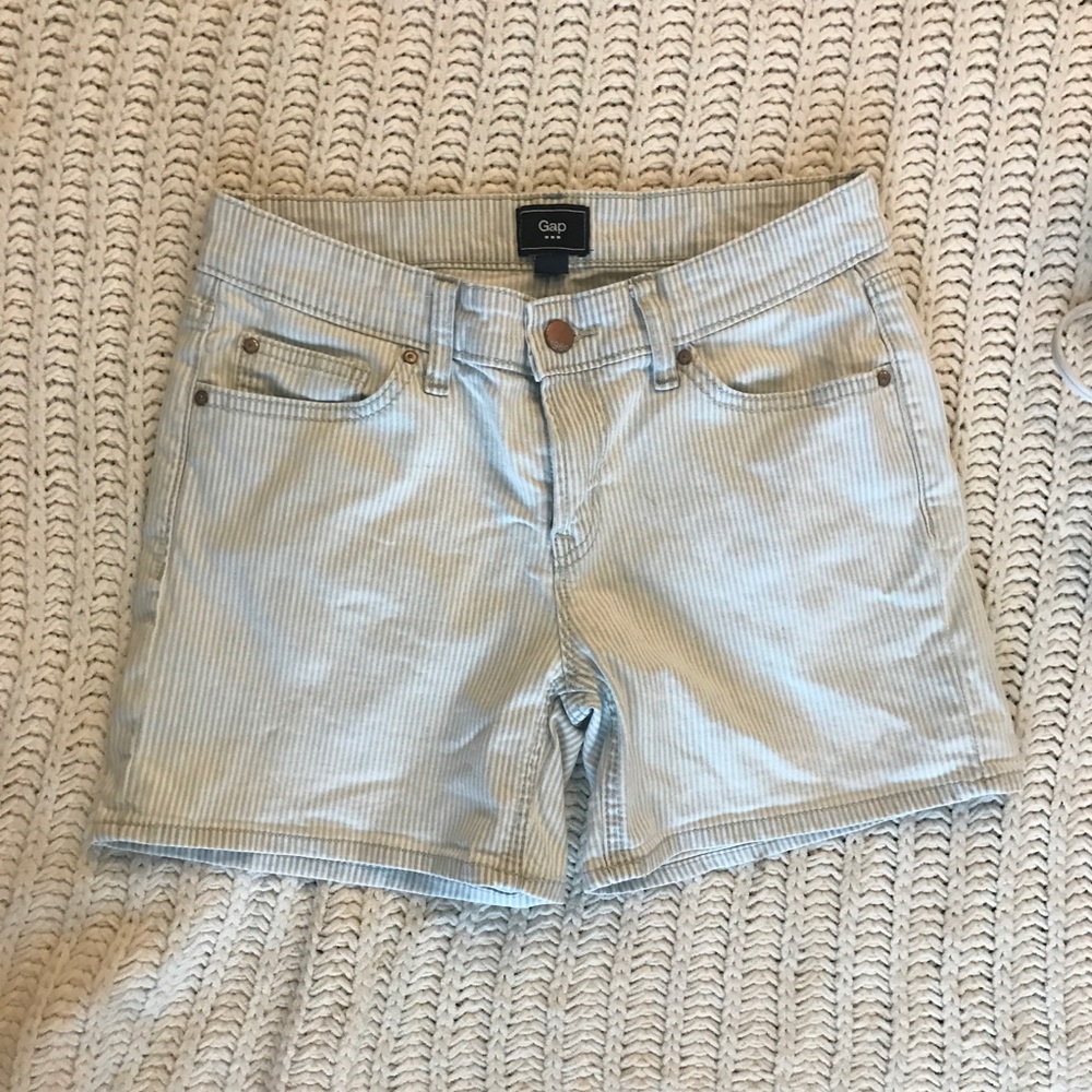 Gap Shorts